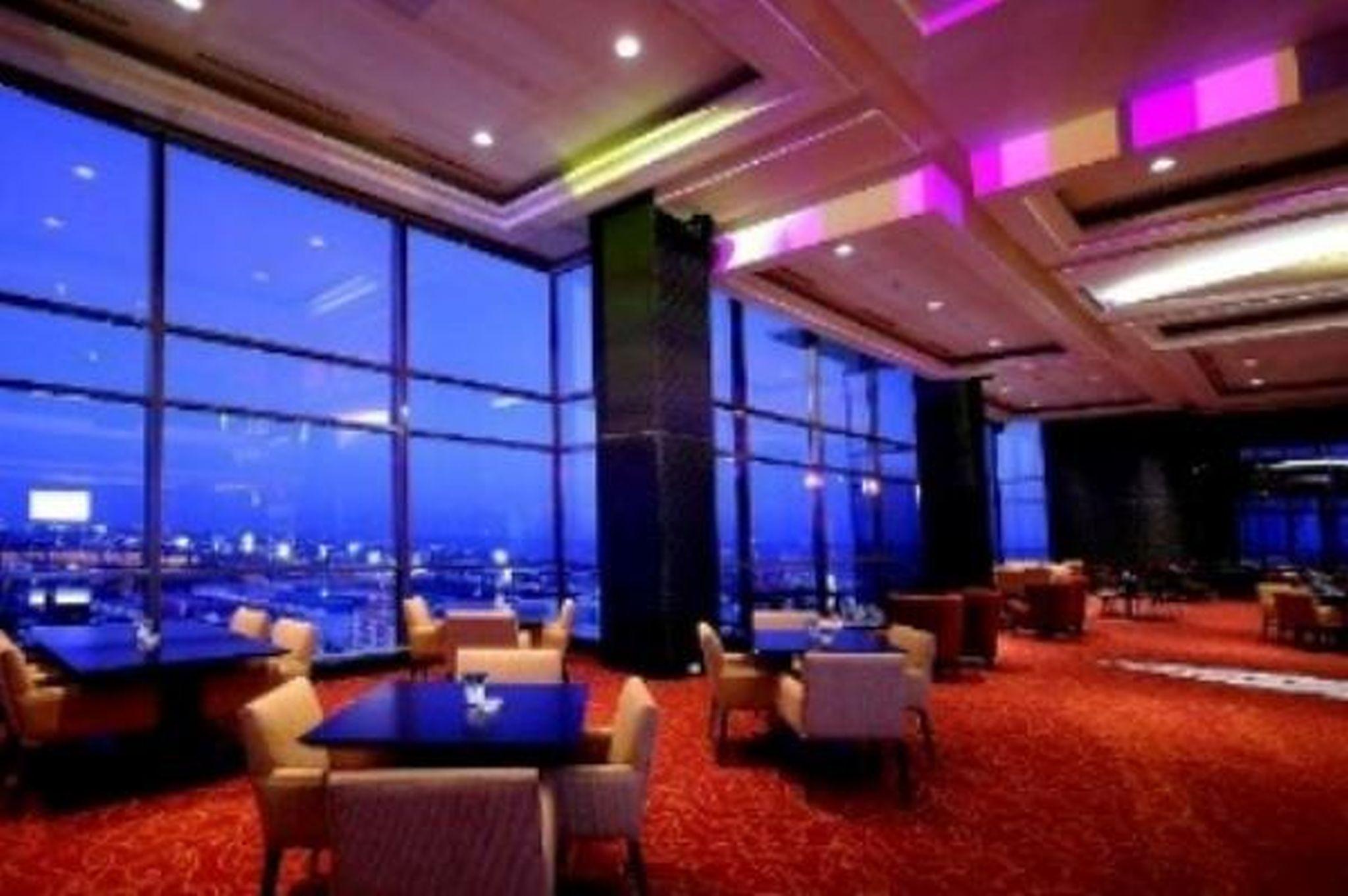The Bellevue Manila Hotel Muntinlupa City Exterior photo