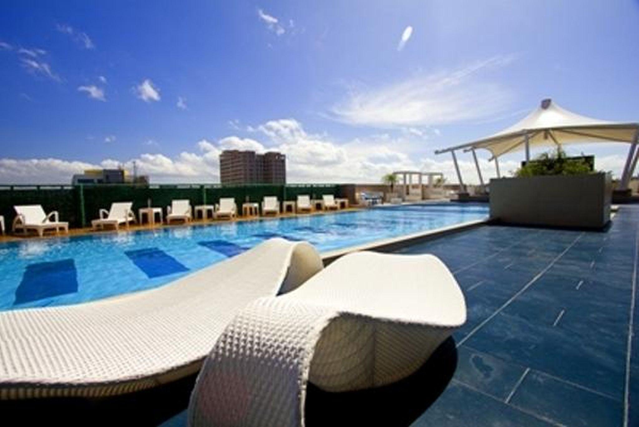 The Bellevue Manila Hotel Muntinlupa City Exterior photo